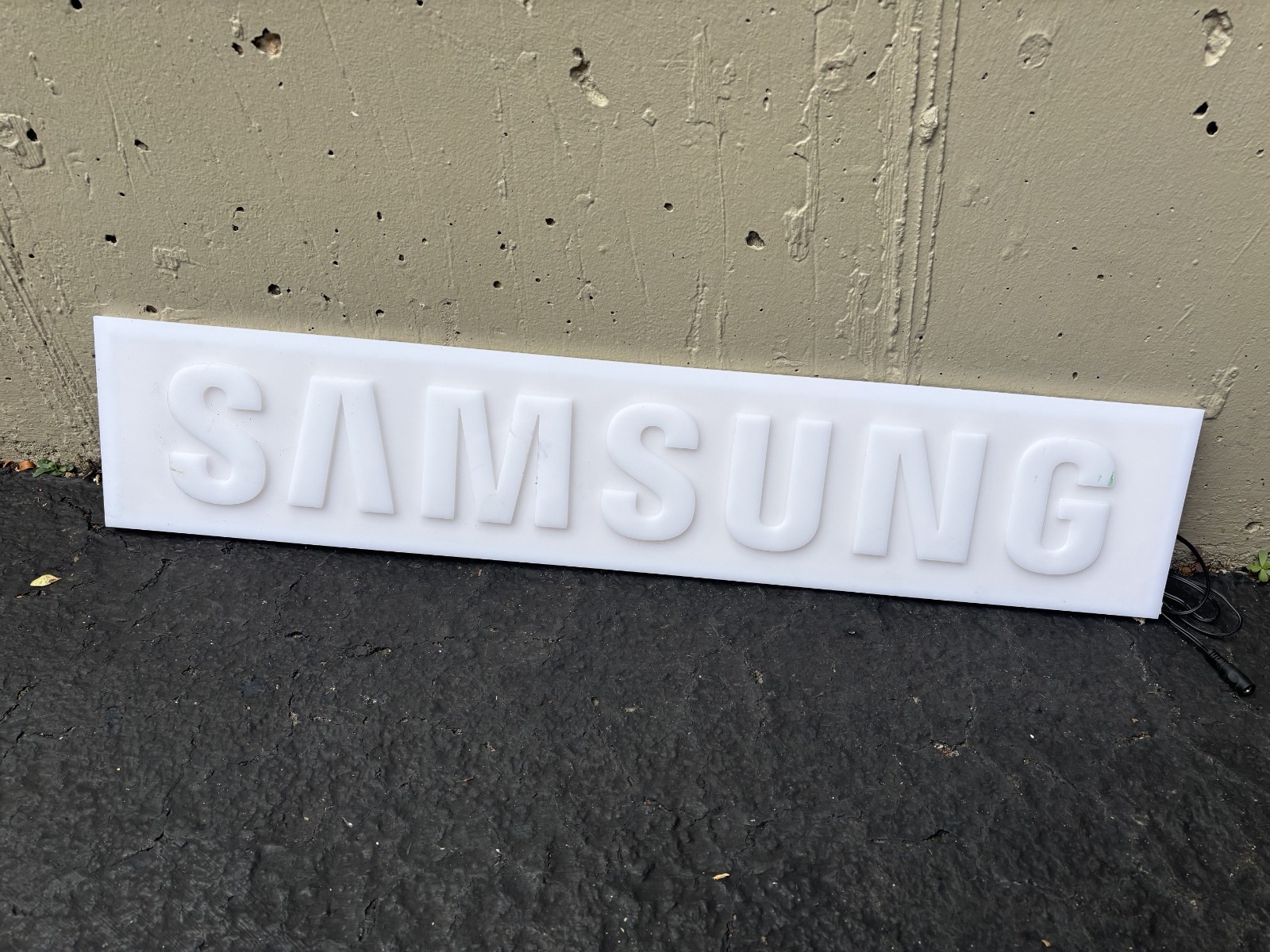 SAMSUNG Illuminated LED Store Display Sign Light Up Logo 31″x8″ Retail Fixture