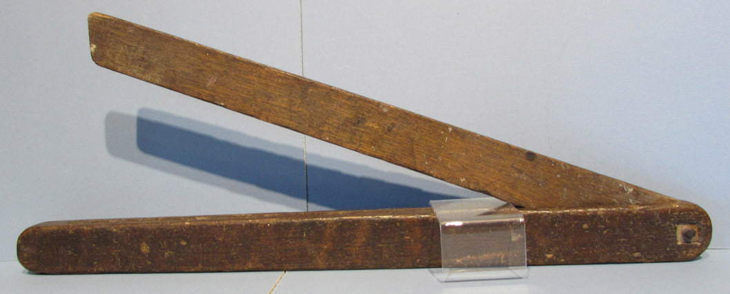 VERY OLD LG WOODEN BARBER SHOP STRAIGHT EDGE RAZOR 18 3/4″ WINDOW DISPLAY NEAT