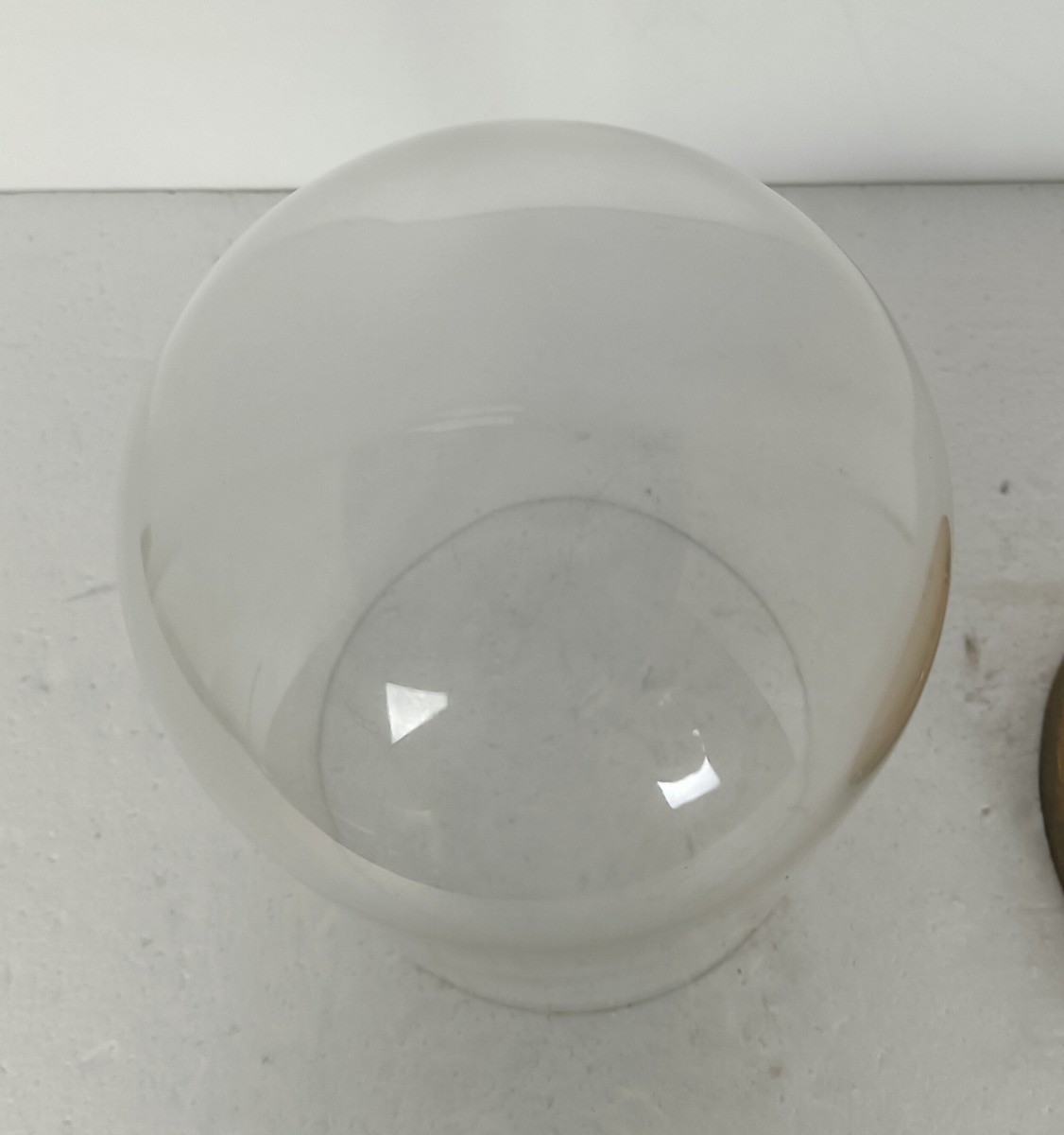 Small Antique Round Hand Blown Glass Dome Globe Steampunk Display Clock 11.88″