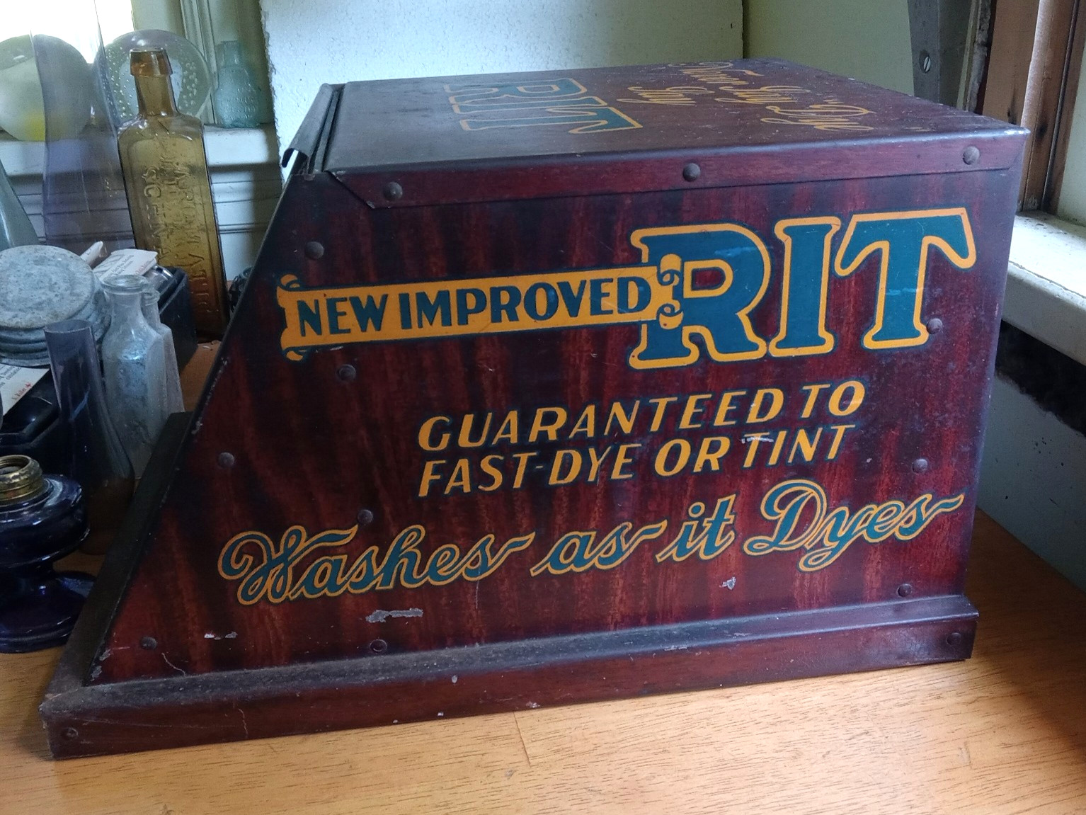 ANTIQUE RIT DYE METAL STORE COUNTER DISPLAY BOX WITH MIRROR “NEVER SAY DYE” NICE
