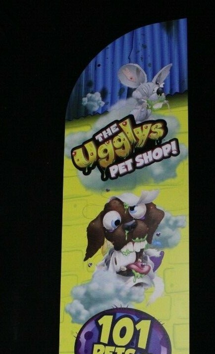 Toys R Us Geoffrey Retail Sign Store Aisle Display 48 X 10 Ugglys Pet Shop EUC