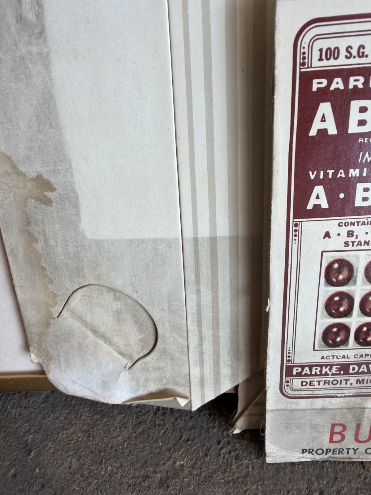 Rare Vintage 1940s Parke-Davis Vitamins General Store Cardboard Display Sign