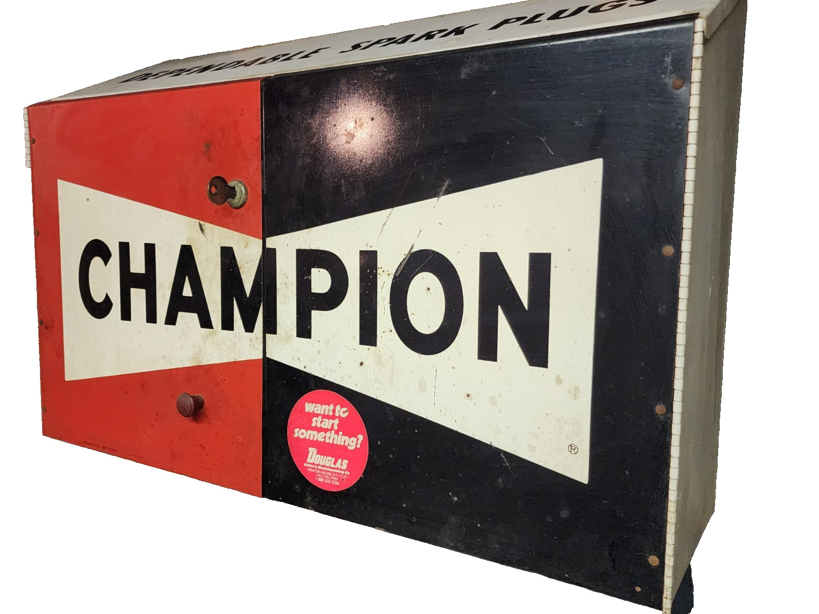 Vintage ~Champion Spark Plugs Service Station Metal Cabinet Gas Oil w/key & Lock