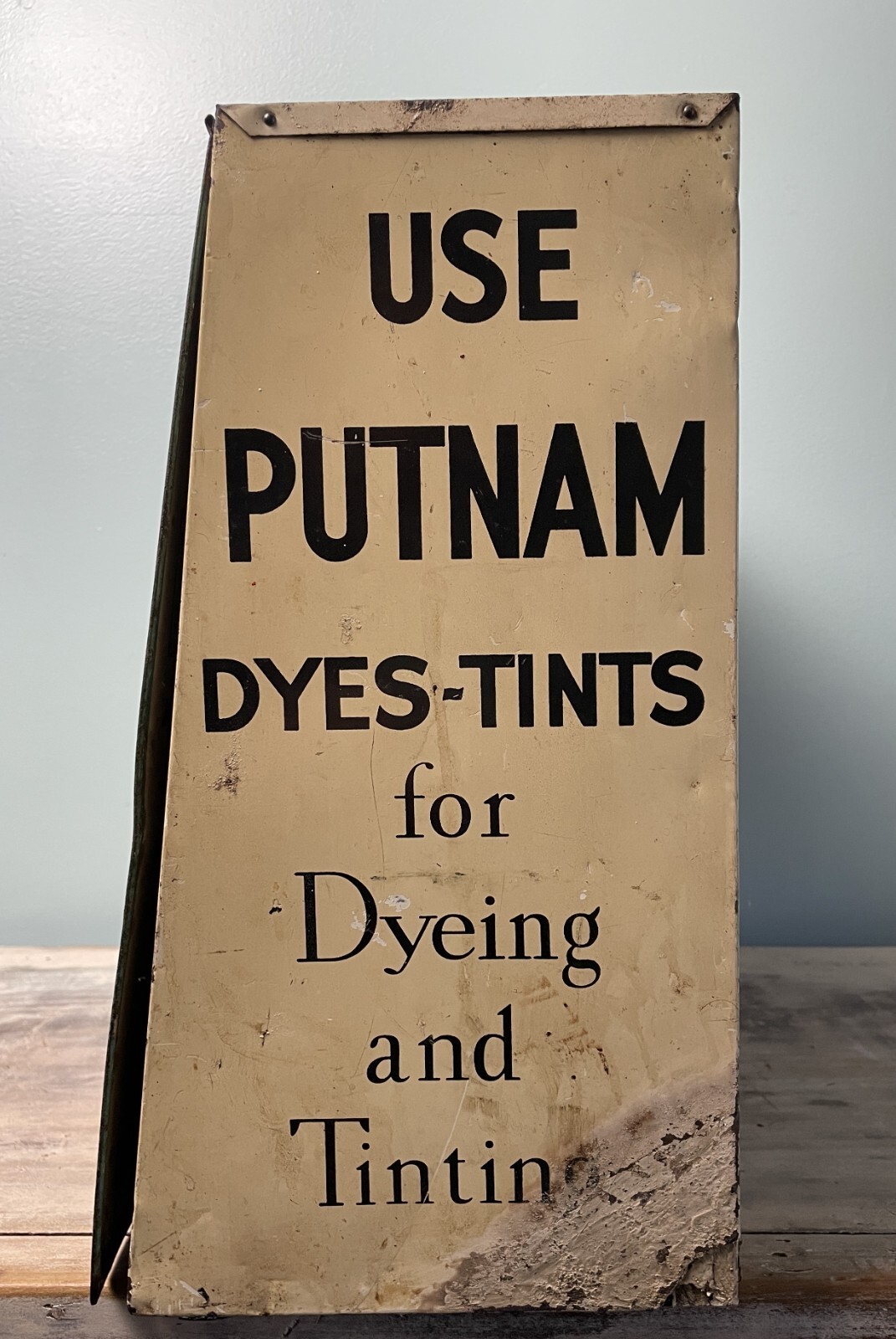 ANTIQUE ALUMINUM PUTNAM DYES & TINTS ADVERTISING STORE DISPLAY CABINET