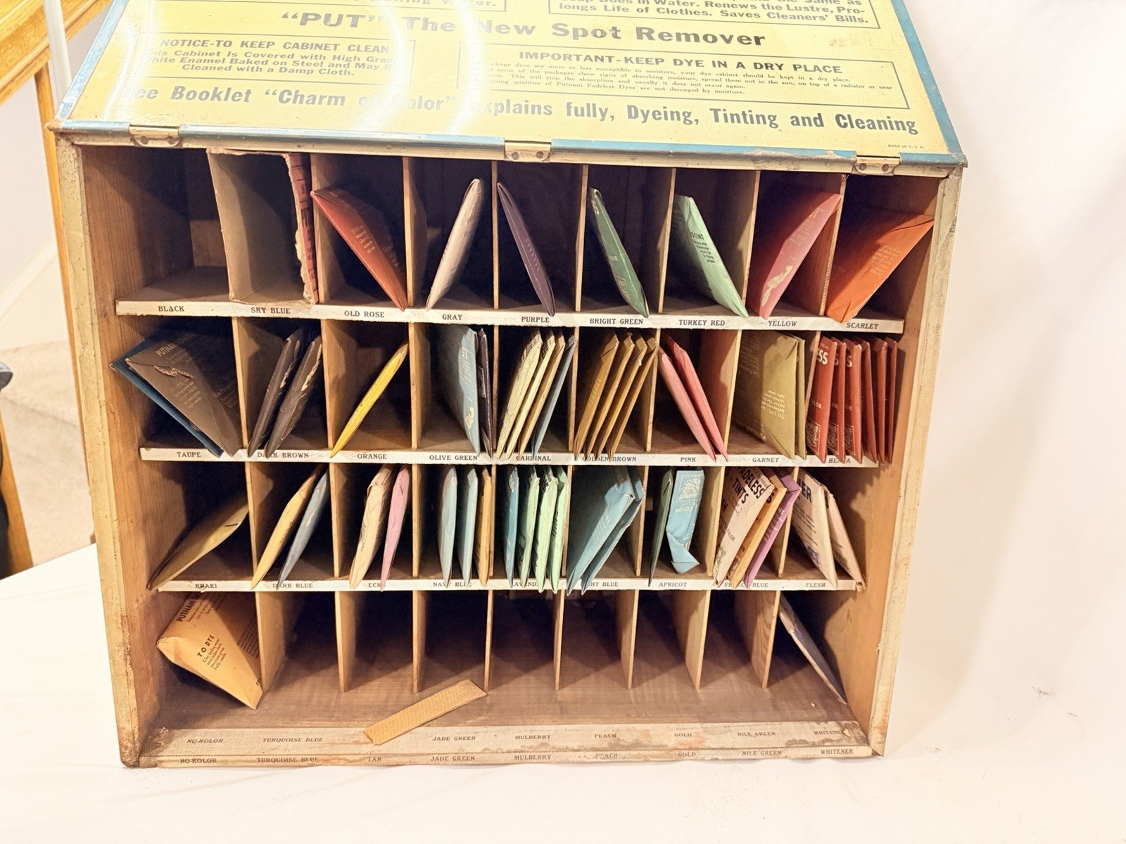 1920’s Antique Putnam Fadeless Dyes Wood Cabinet Monroe Drug Company Cabinet